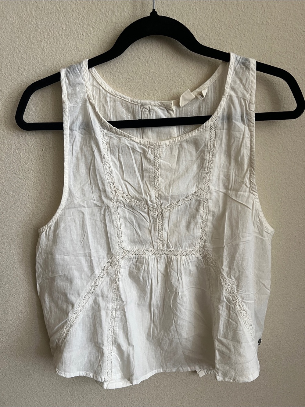 Roxy Cream Lace-Trimmed Sleeveless Peplum Tank